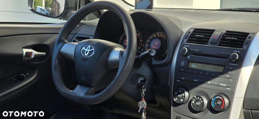 Toyota Corolla - 6