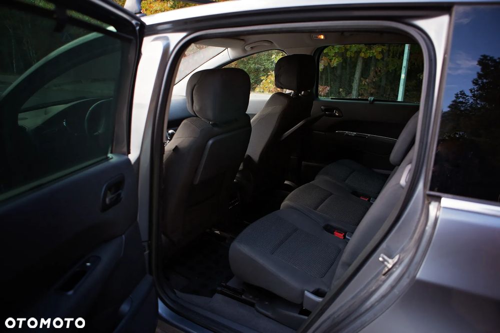 Peugeot 5008 - 4