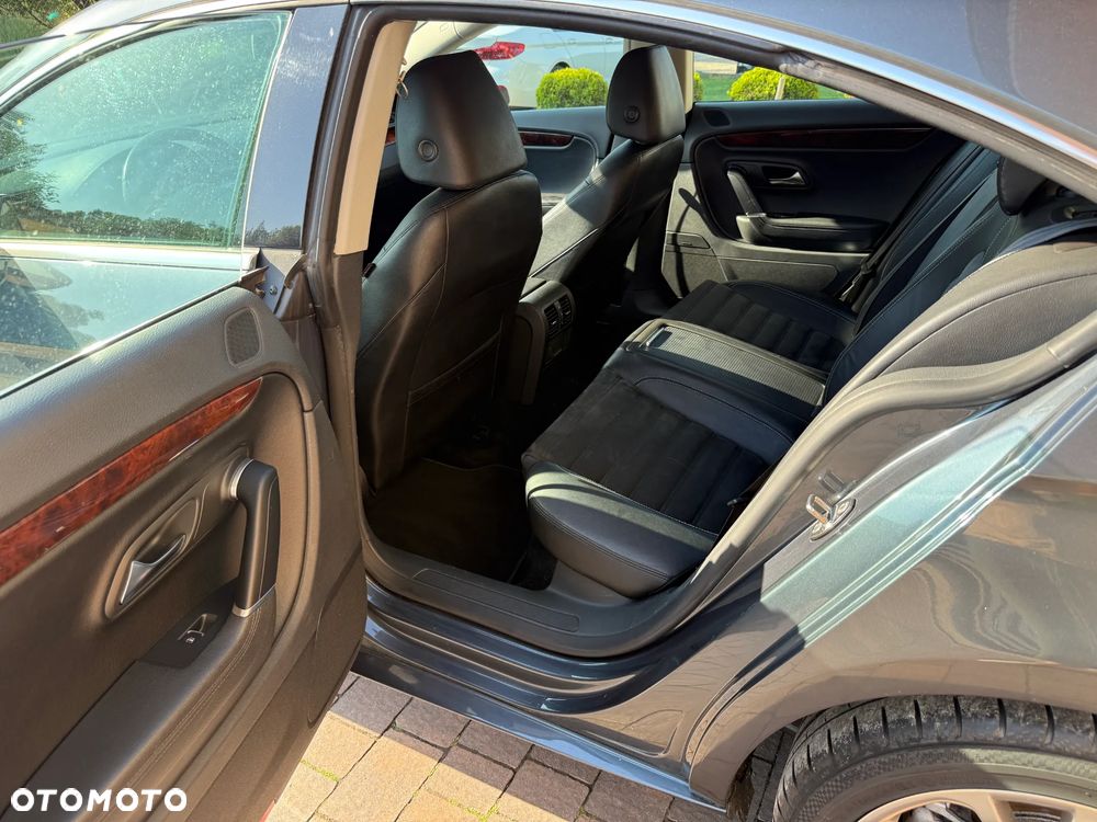 Volkswagen Passat CC - 12