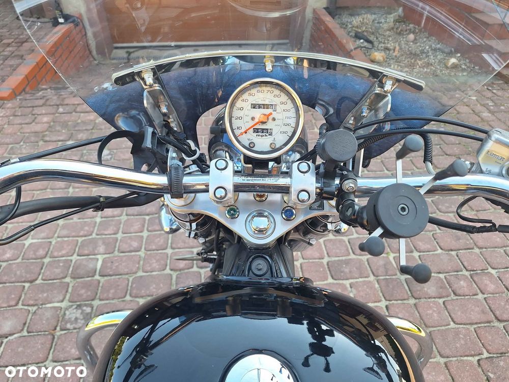 Honda Shadow - 5