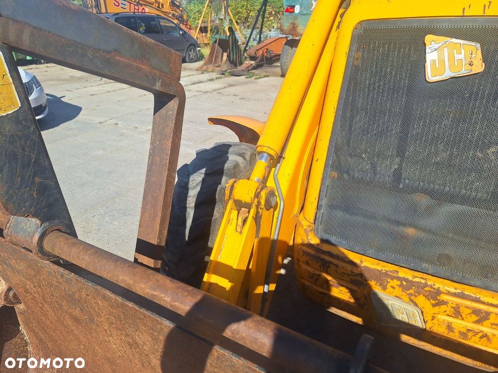 JCB 3Cx 4X4 - 34