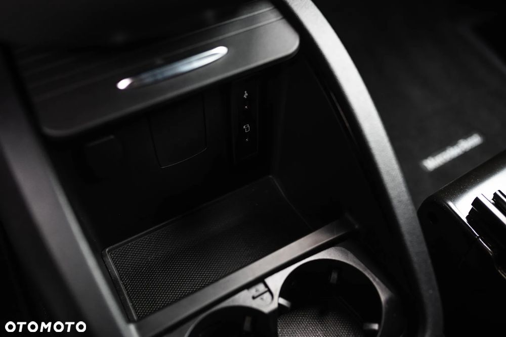 Mercedes-Benz EQV 300 90kWh - 15