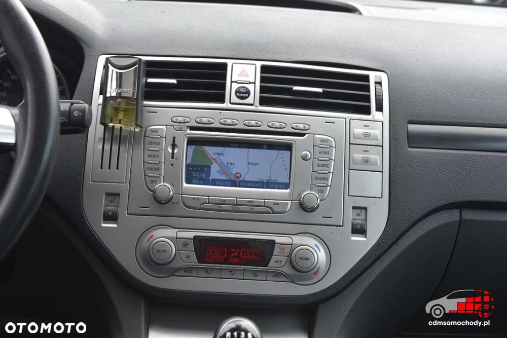 Ford Kuga - 25