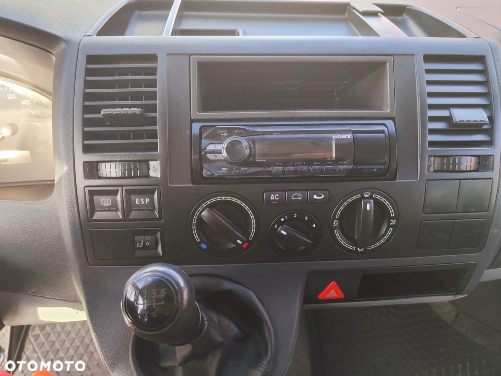 Volkswagen Caravelle L1 Comfortline - 12