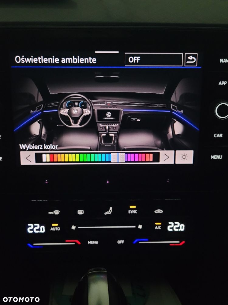 Volkswagen Passat Variant 2.0 TDI SCR DSG Business - 14