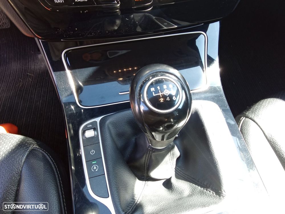Mercedes-Benz C 180 BlueTEC Avantgarde - 15