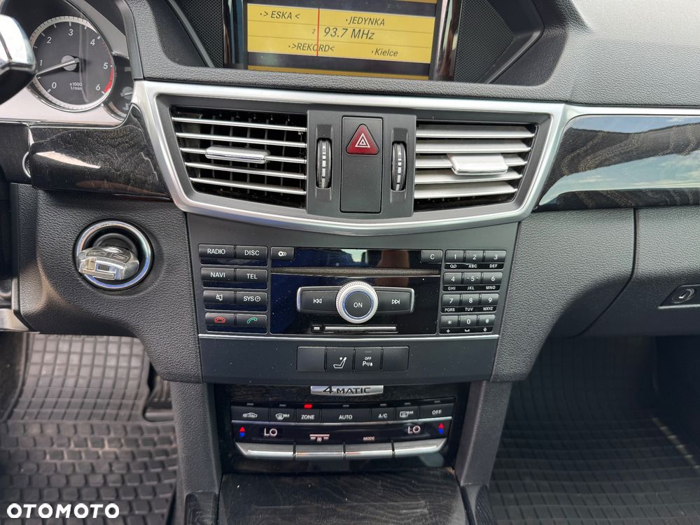 Mercedes-Benz Klasa E 350 CDI 4-Matic BlueEff Avantgarde - 27