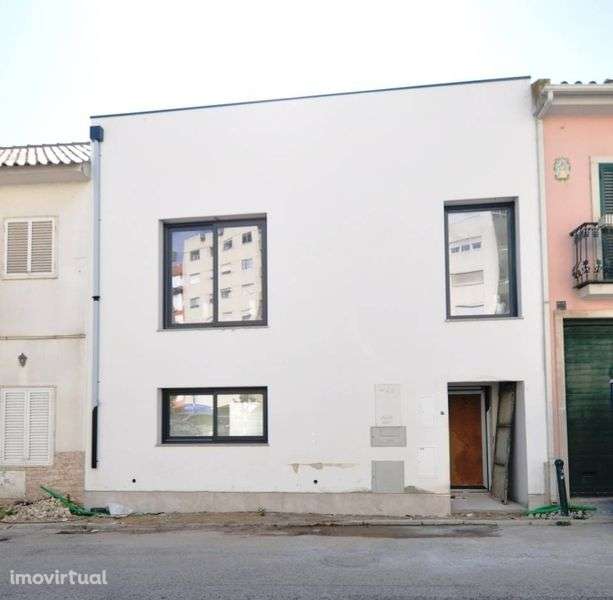 Moradia T4 nova com logradouro | Amora, Seixal - Grande imagem: 3/12