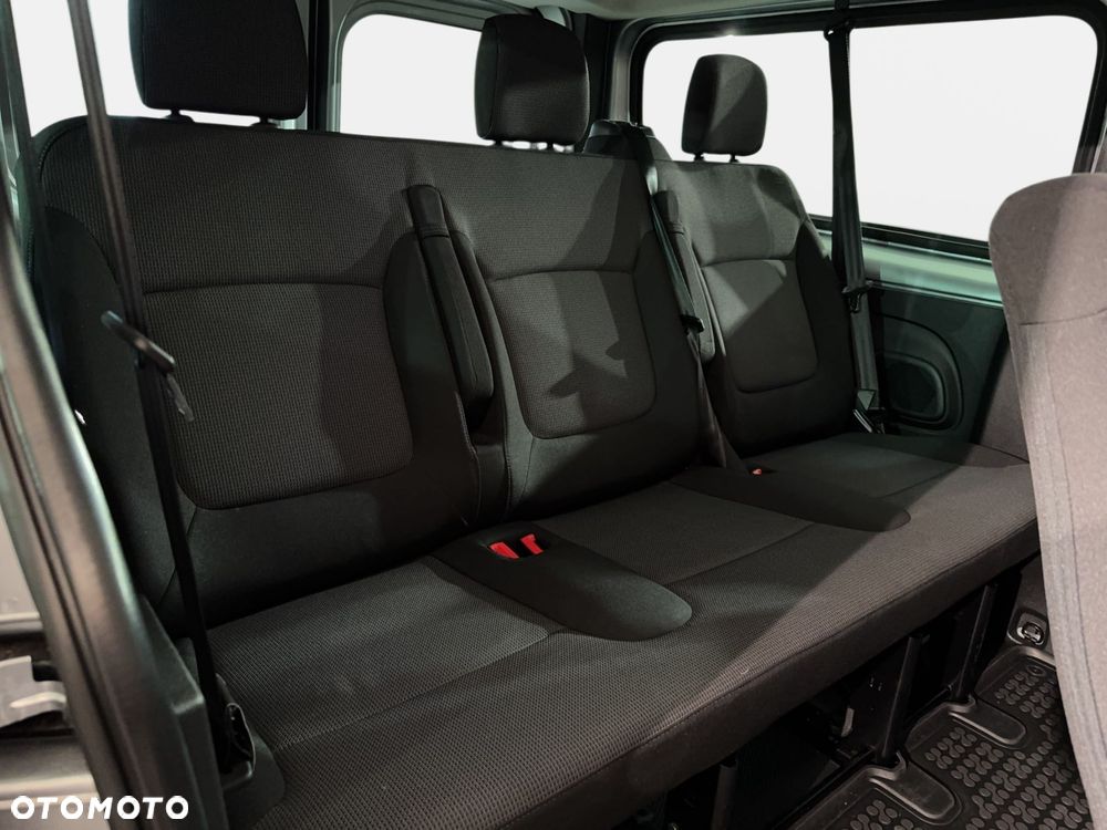Renault Trafic - 15
