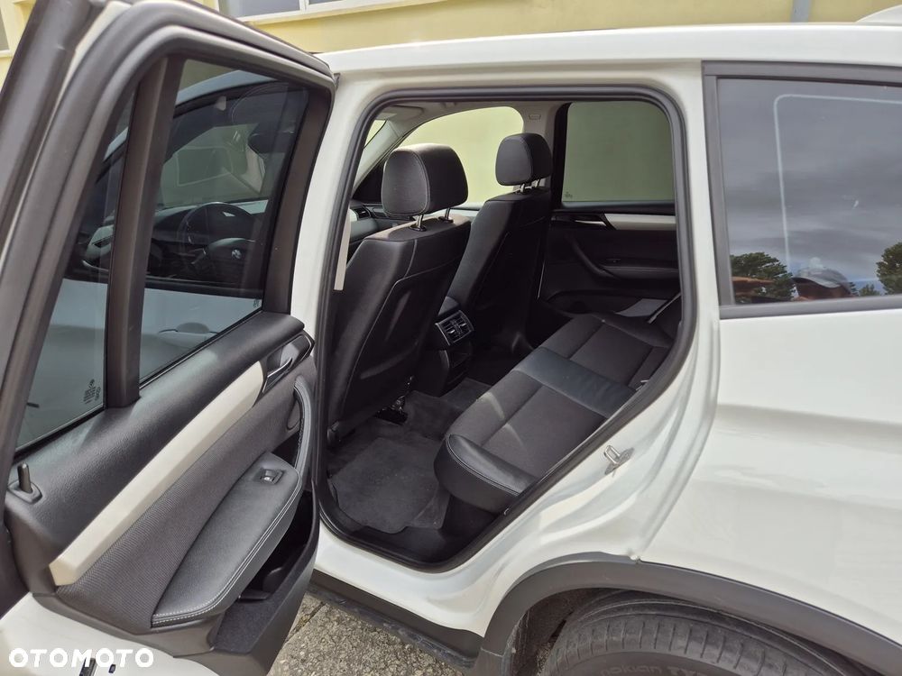 BMW X3 xDrive20d - 24