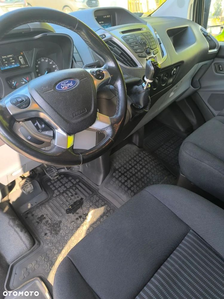 Ford TRANSIT CUSOM - 6