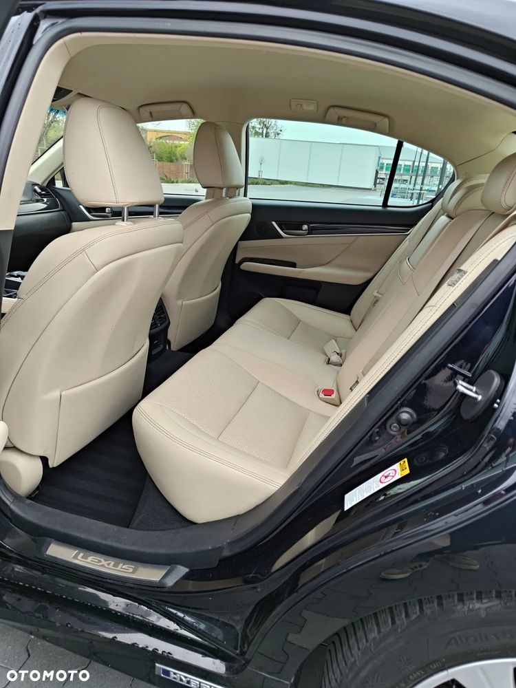 Lexus GS - 6