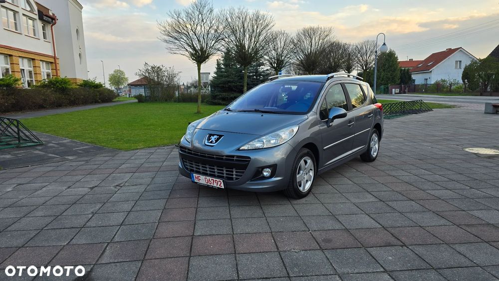 Peugeot 207 - 36