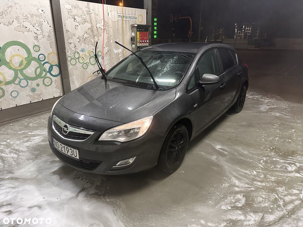 Opel Astra - 1