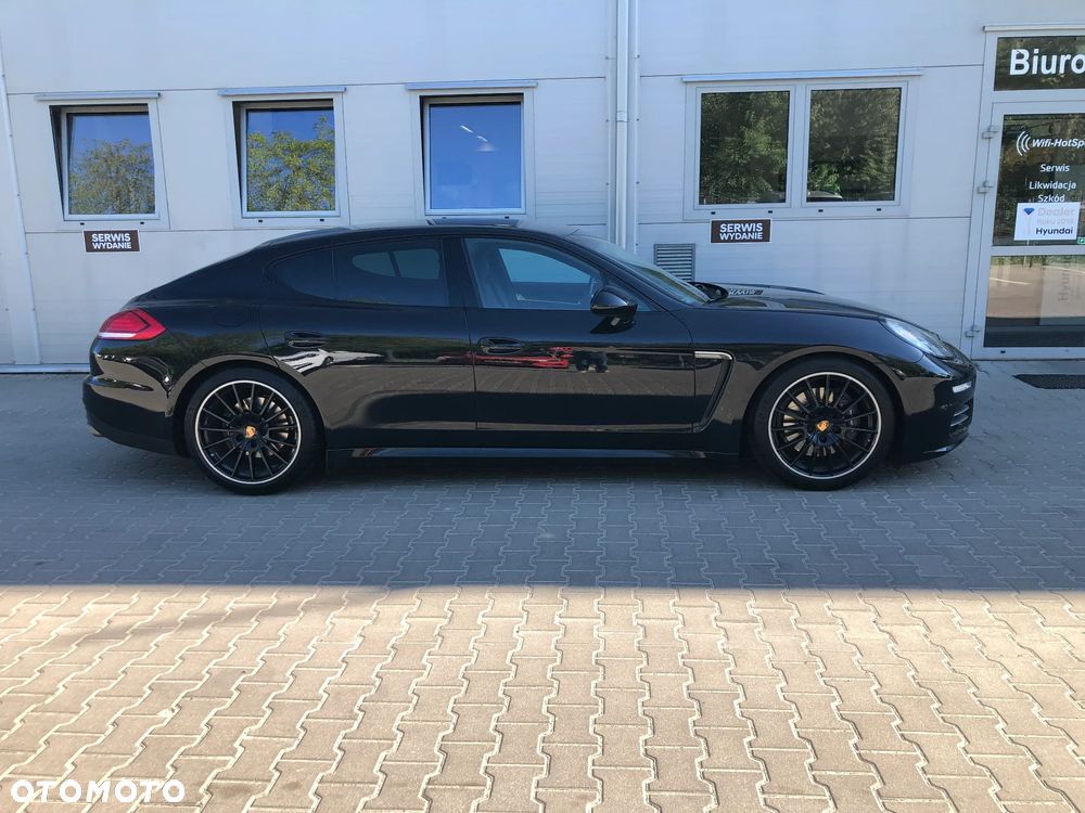 Porsche Panamera 4 Edition - 33