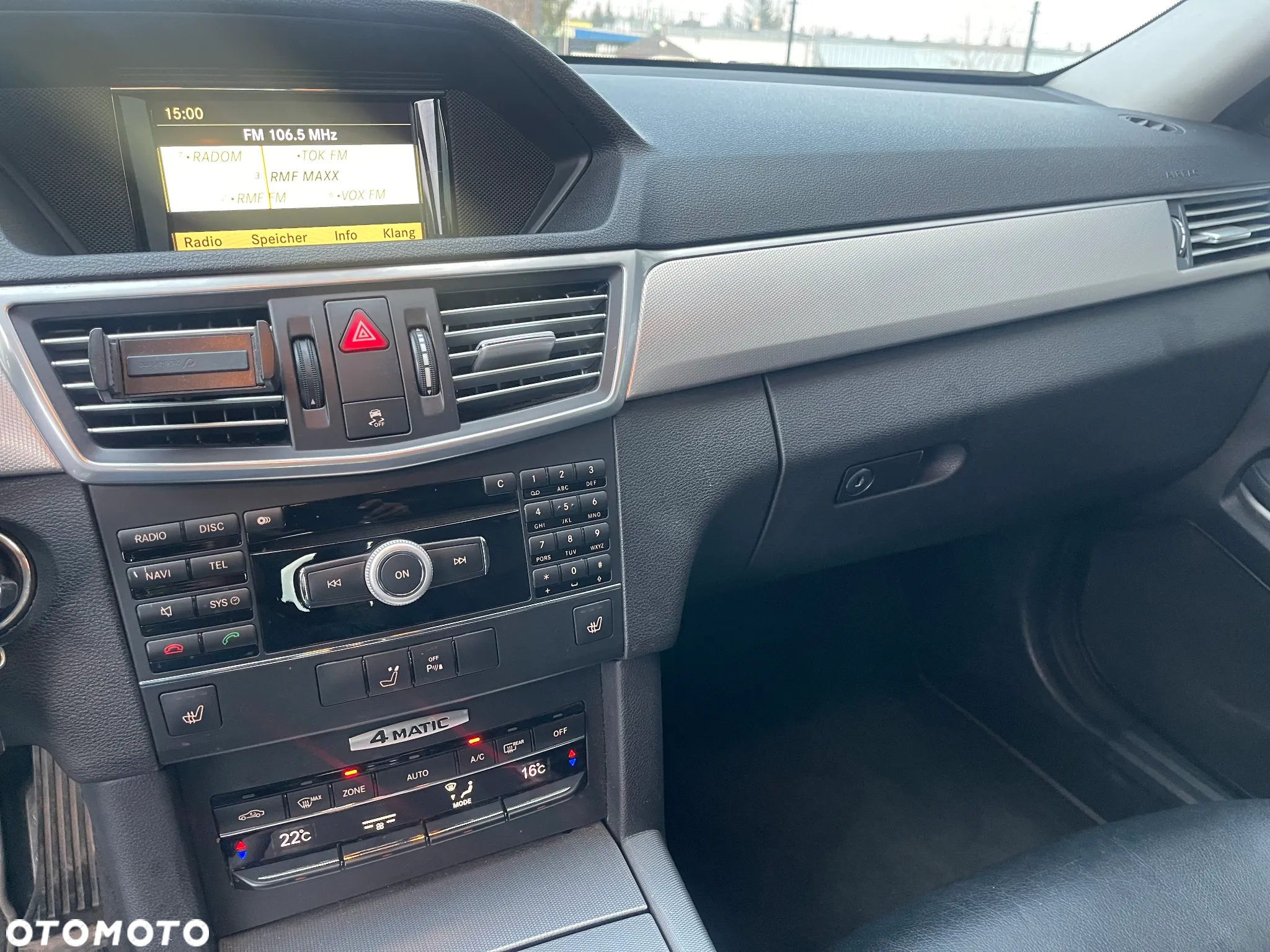 Mercedes-Benz Klasa E 300 T CDI DPF BlueEFFICIENCY 7G-TRONIC Avantgarde - 11