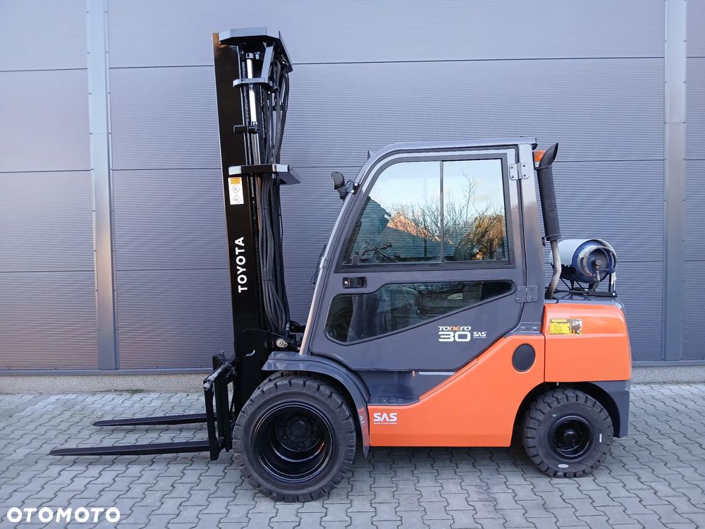 Toyota 02-8FGF30 - 9