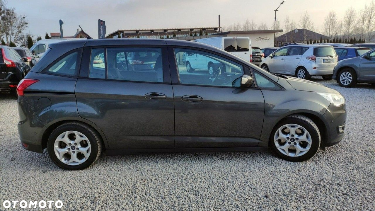 Ford Grand C-MAX - 16