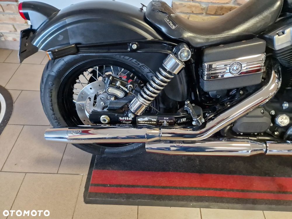 Harley-Davidson Dyna Street Bob - 30