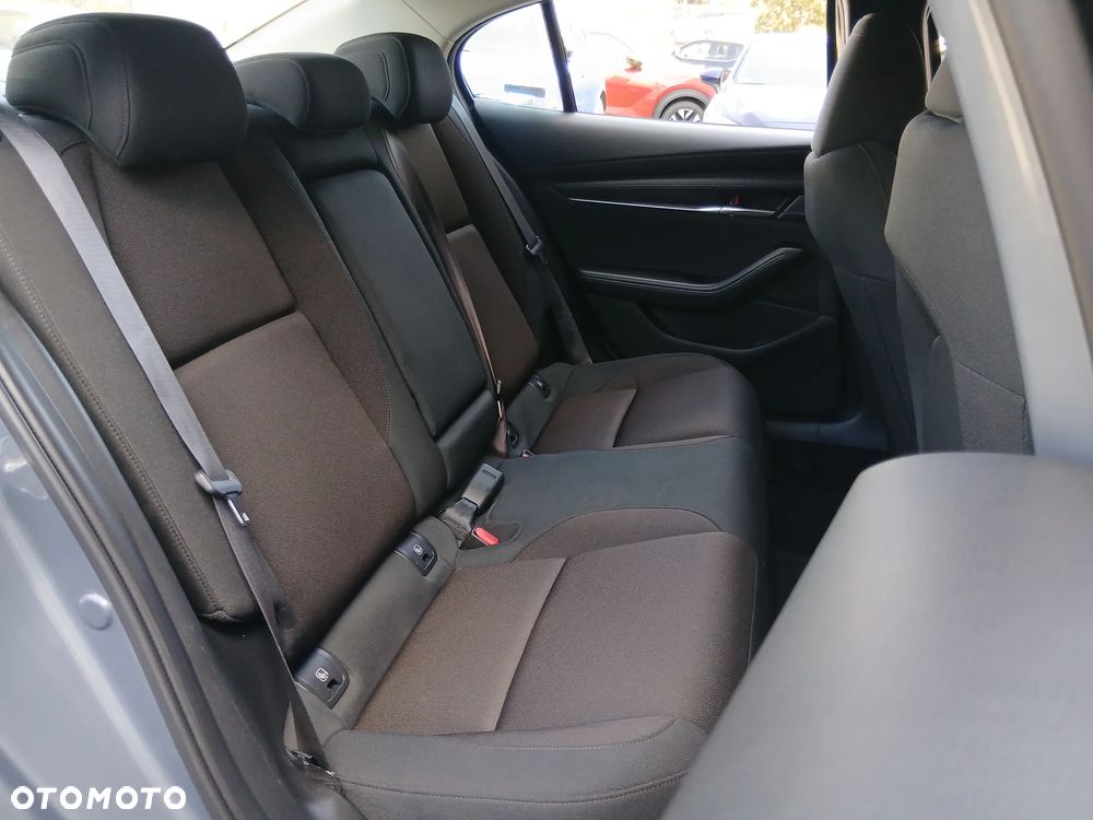 Mazda 3 - 18