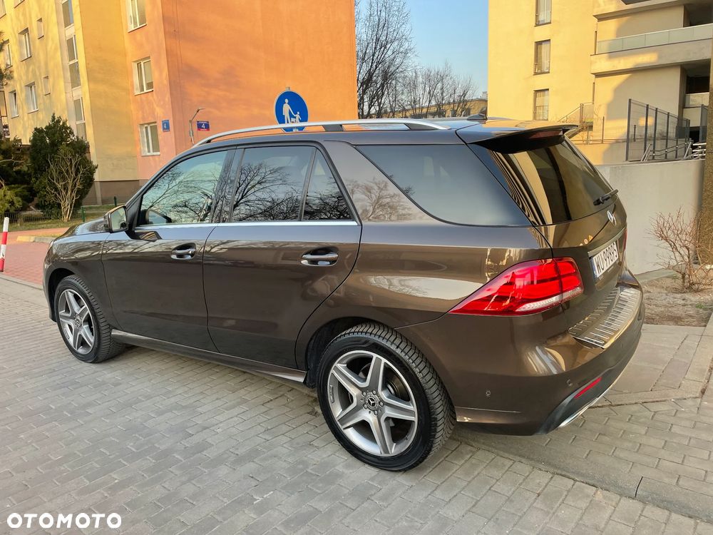 Mercedes-Benz GLE 250 d 4-Matic - 14