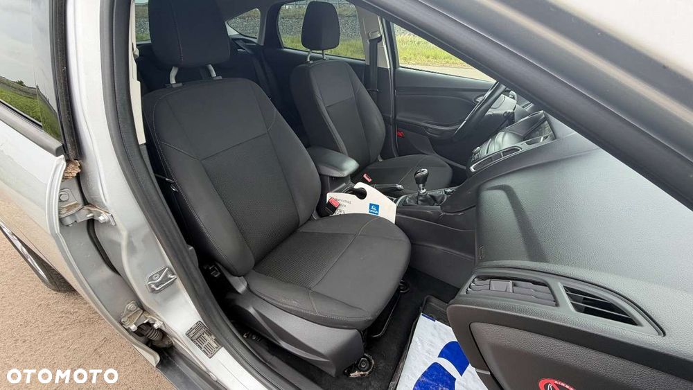 Ford Focus 1.5 EcoBlue Start-Stopp-System COOL&CONNECT - 31