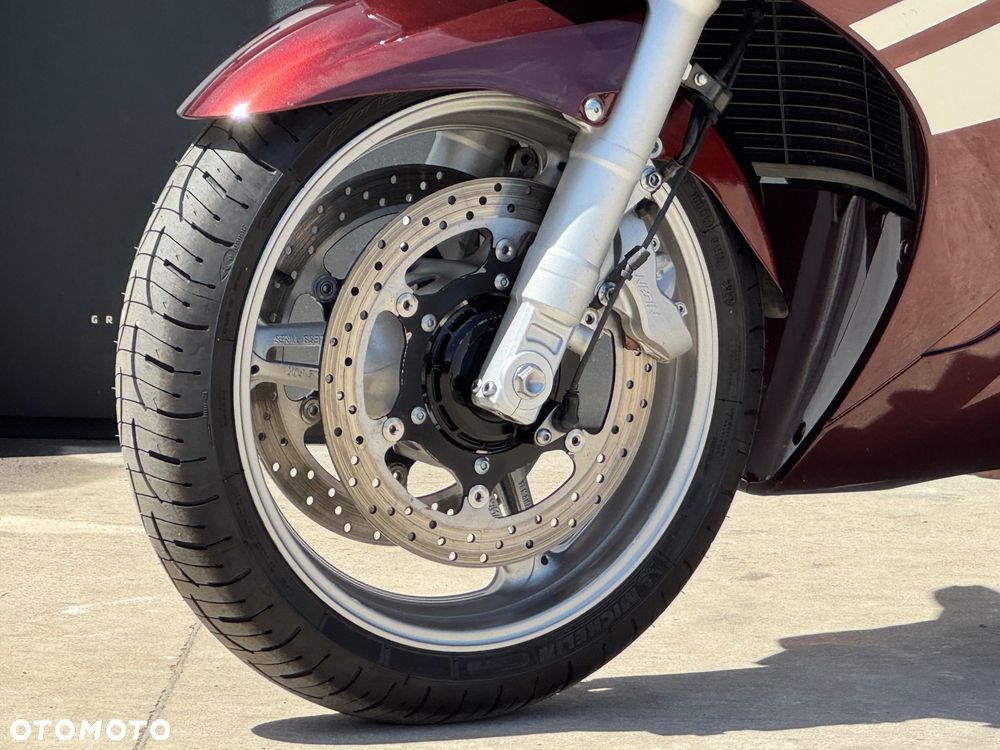 Yamaha FJR - 29