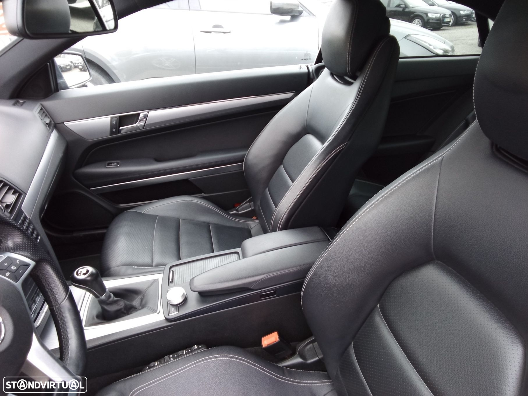 Mercedes-Benz E 250 CDi Avantgarde BlueEfficiency - 30