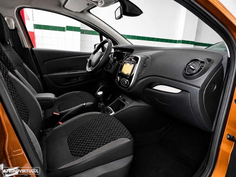 Renault Captur 1.5 dCi Exclusive - 10