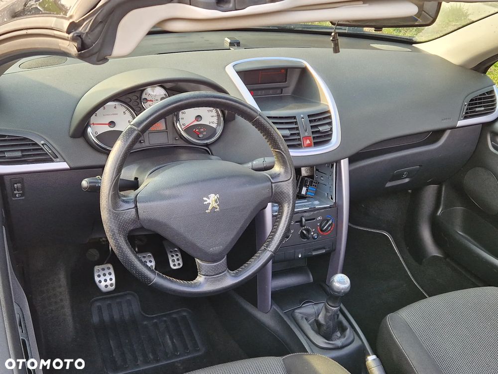 Peugeot 207 CC - 15