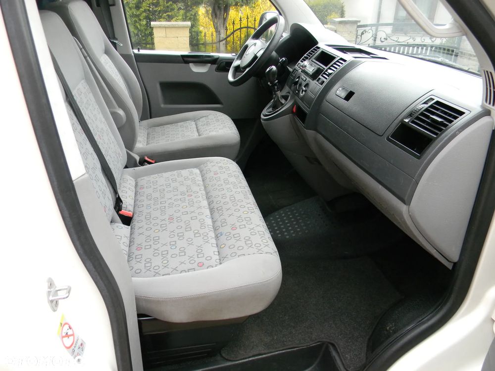 Volkswagen Transporter - 19