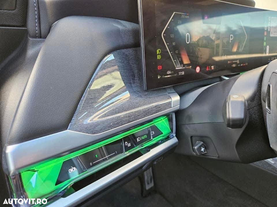 BMW Seria 7 740d xDrive MHEV - 11