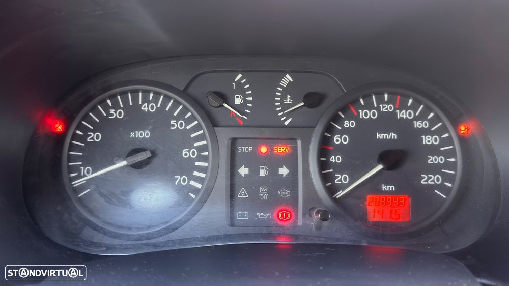 Renault Clio 1.2 16V Confort Authentique - 10