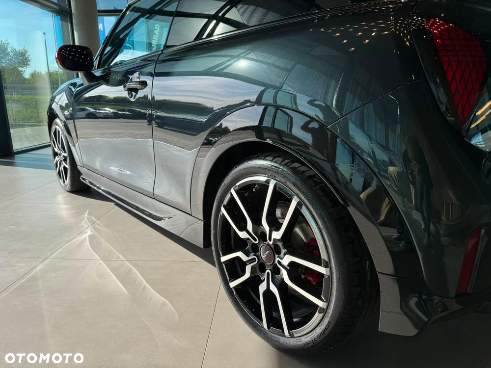 MINI John Cooper Works - 7