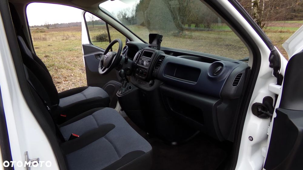 Opel VIVARO 1.6 * LONG * KLIMA * WZOROWY STAN ! - 20