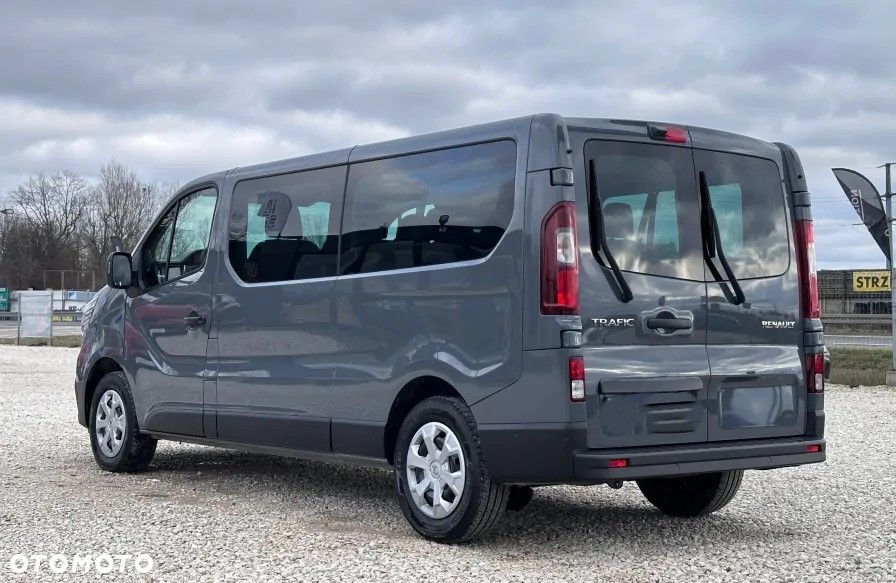 Renault Trafic Grand 2.0 dCi - 5