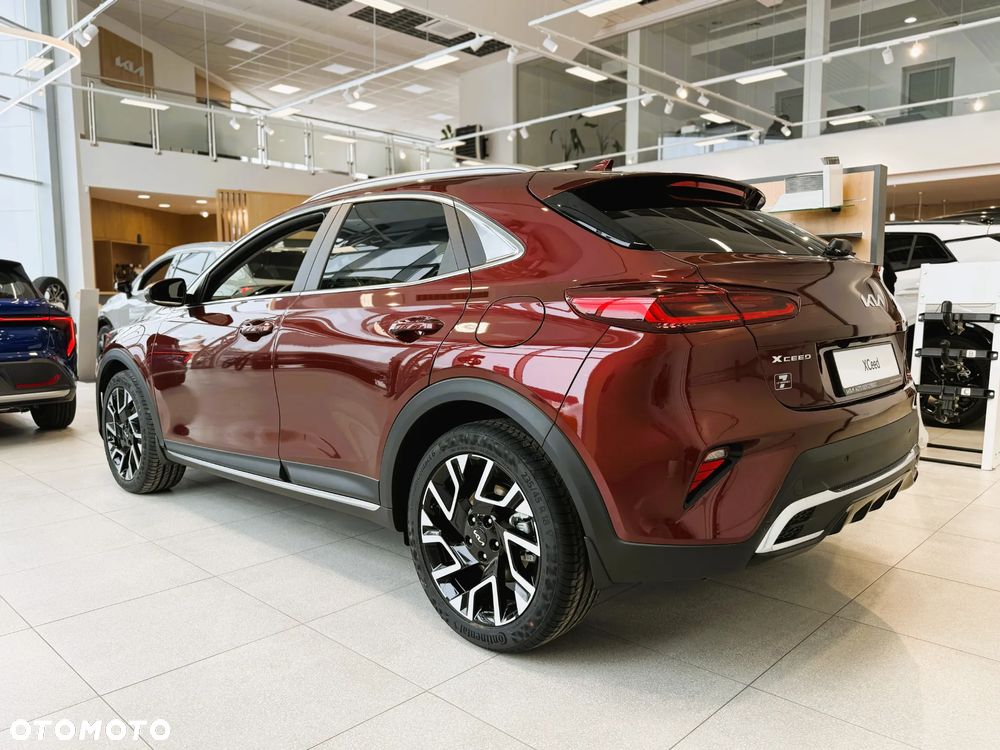 Kia XCeed 1.6 T-GDI Business Line DCT - 3