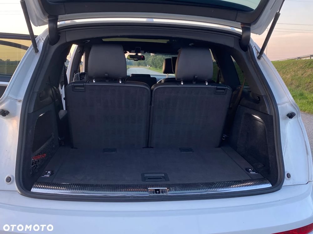 Audi Q7 3.0 TFSI Quattro Tiptronic - 7