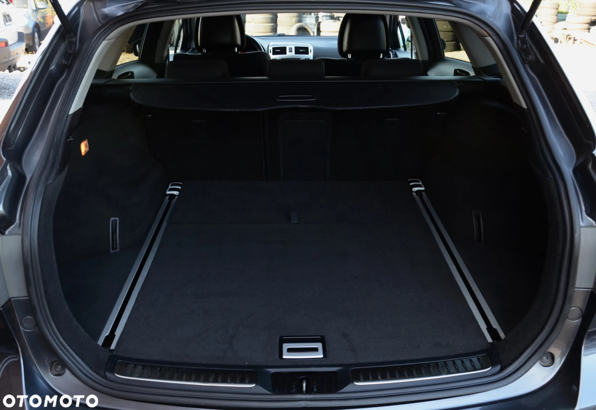 Toyota Avensis 2.0 D-4D Active - 14