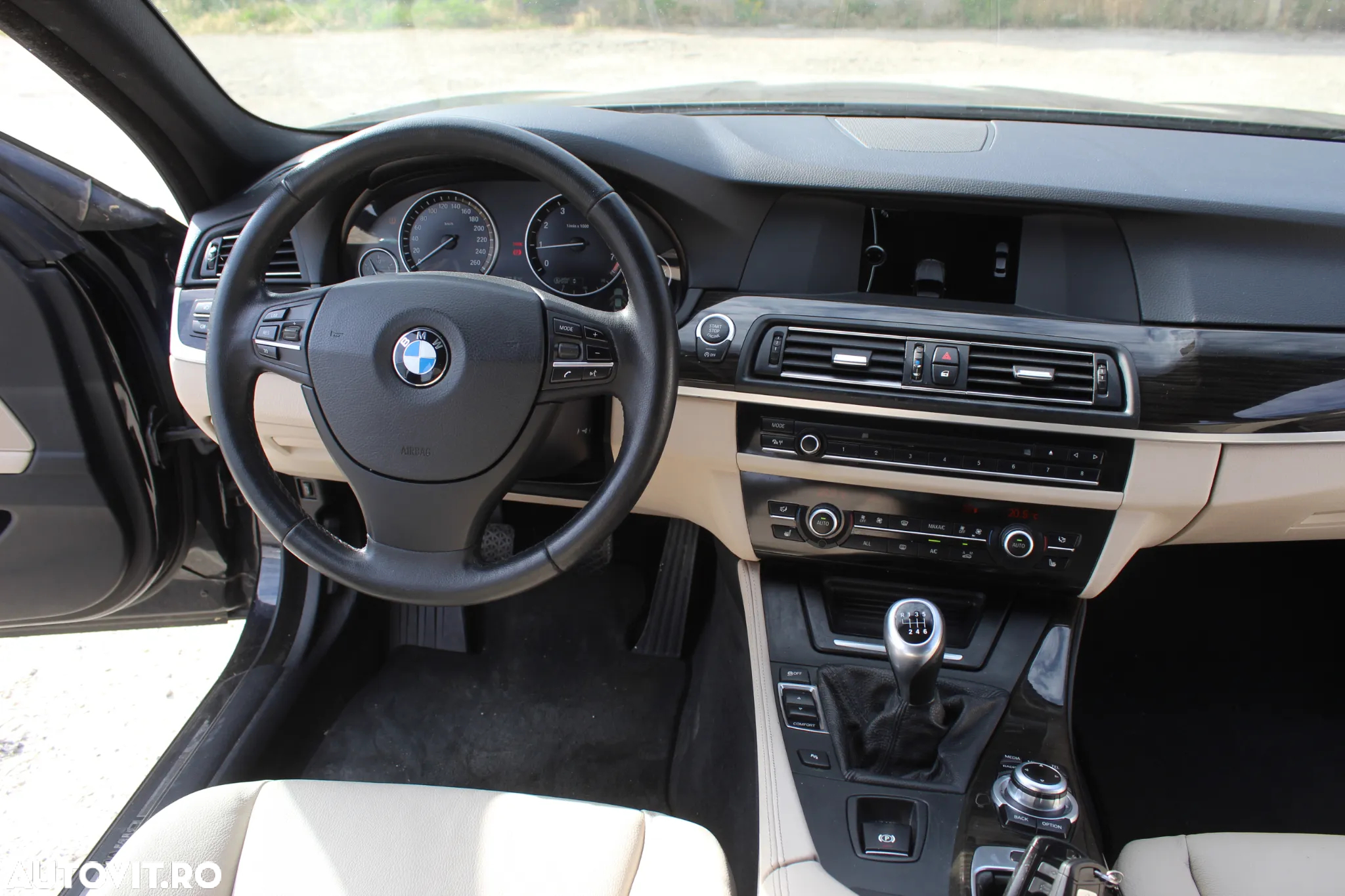 BMW Seria 5 528i Modern Line - 12