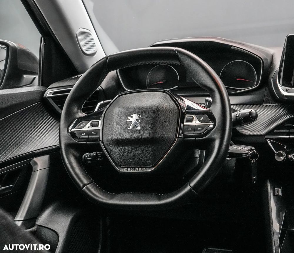 Peugeot 2008 1.2 PureTech EAT8 STT Allure Pack - 17