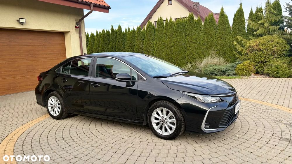 Toyota Corolla - 1