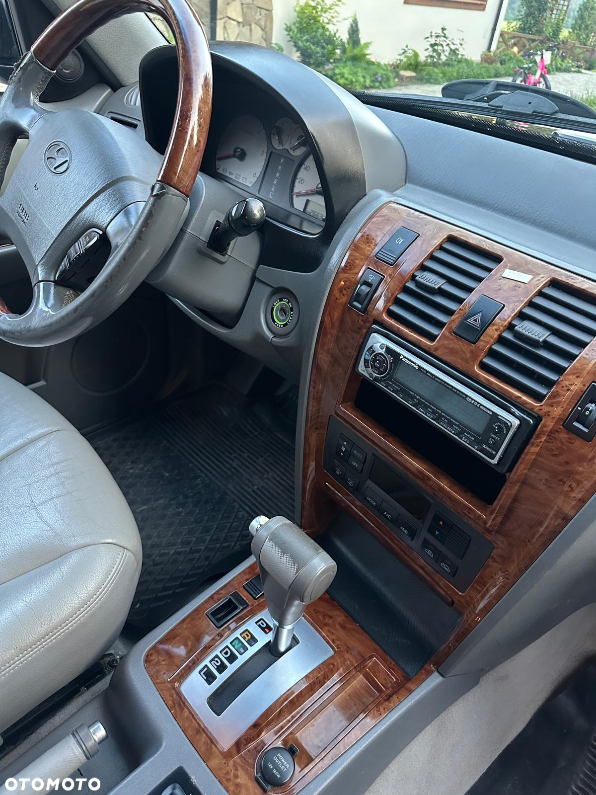 Hyundai Terracan - 12