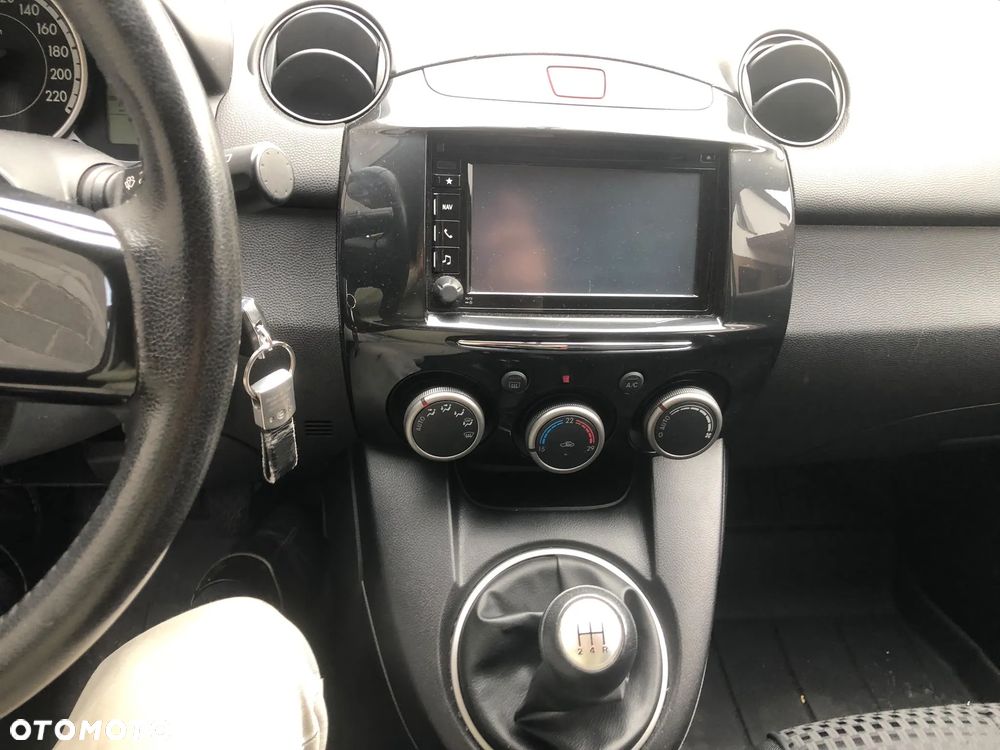 Mazda 2 1.3 Exclusive + - 8