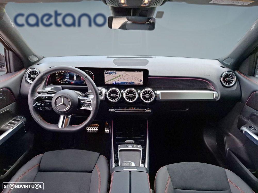 Mercedes-Benz glb-180 d AMG Line - 12