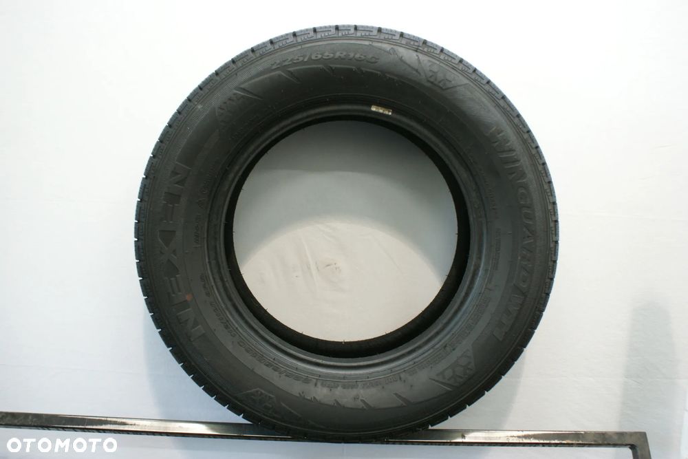 225/65R16C NEXEN WINGUARD WT1 , 8mm B2561 - 3
