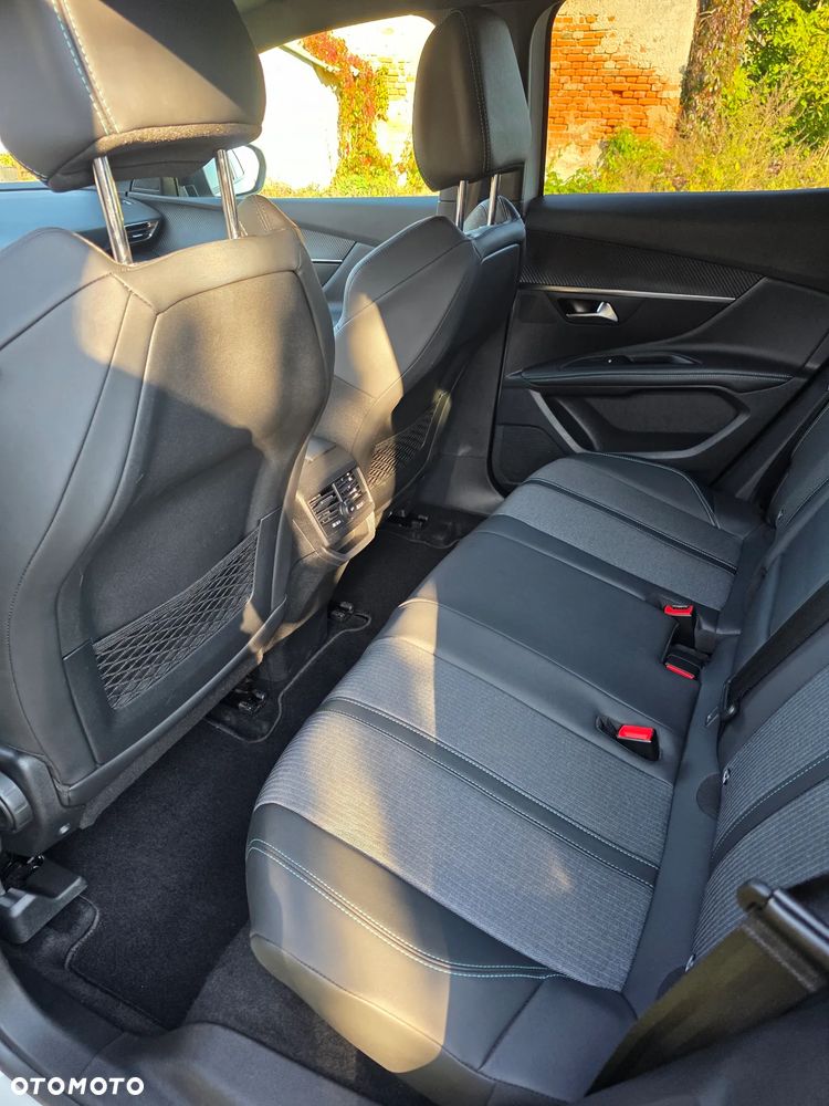 Peugeot 3008 1.5 BlueHDi Allure S&S EAT8 - 15
