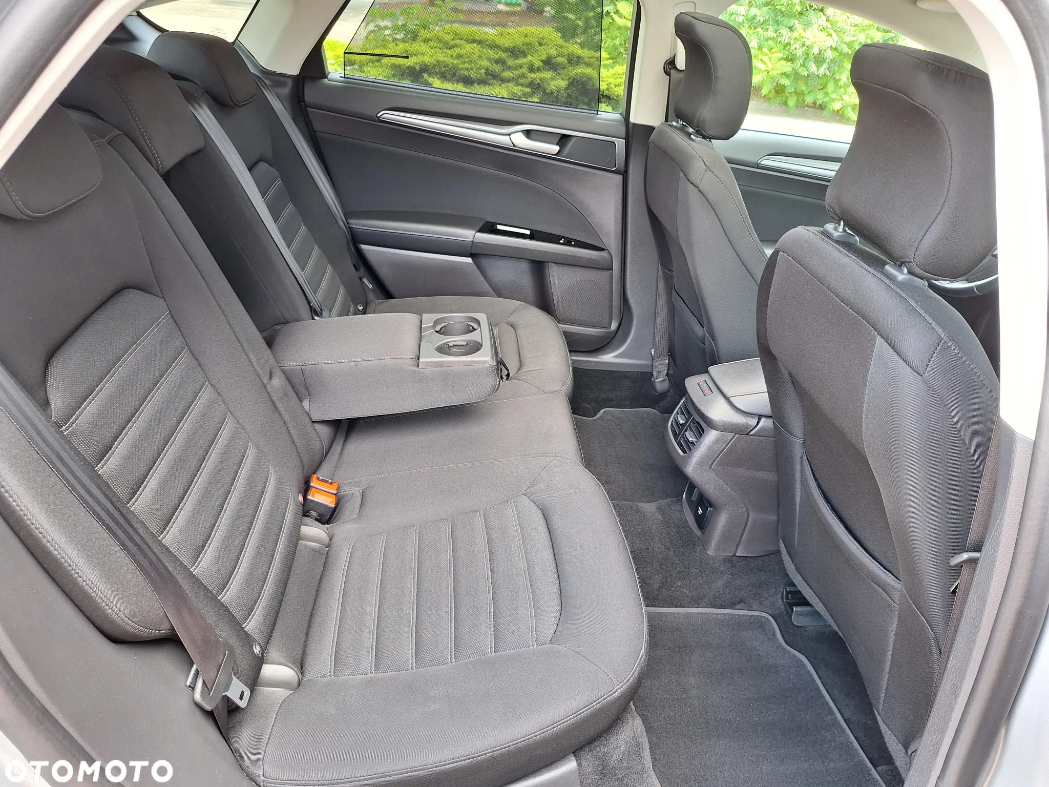 Ford Mondeo 2.0 EcoBlue Titanium - 27