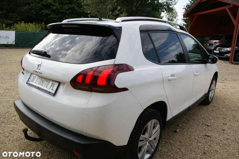 Peugeot 2008 BlueHDi 100 STOP & START Style - 8