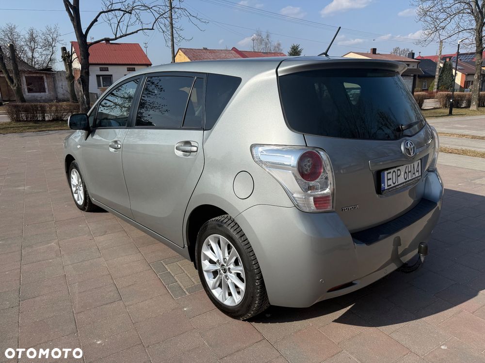 Toyota Verso 2.0 D-4D Travel - 4